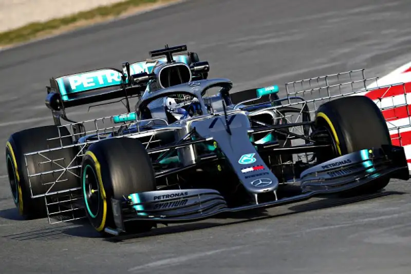 Tutte le scuderie in pista a Montmelo' a un mese dall'inizio del Mondiale.