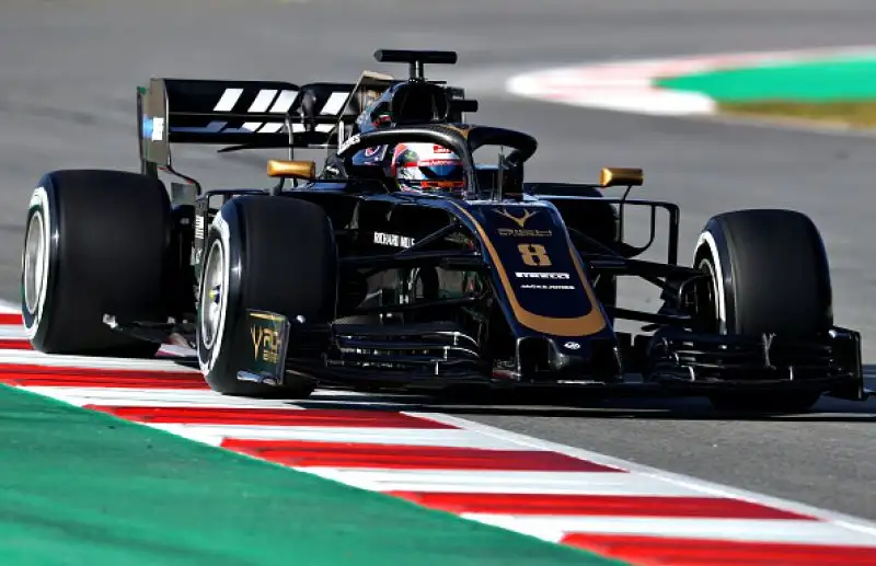 Tutte le scuderie in pista a Montmelo' a un mese dall'inizio del Mondiale.
