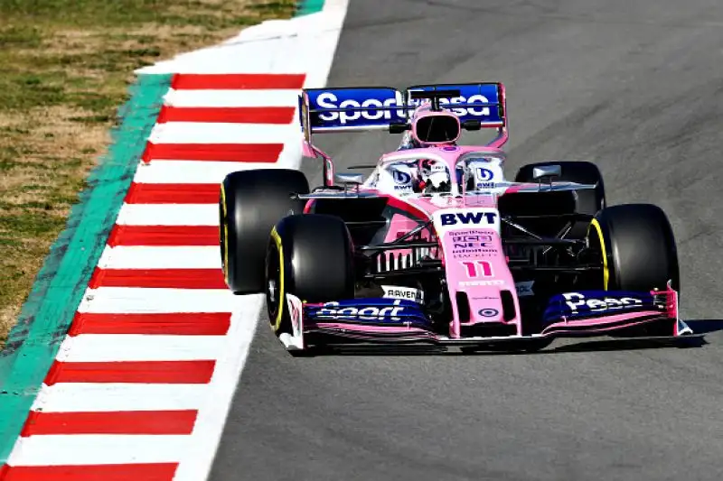 Tutte le scuderie in pista a Montmelo' a un mese dall'inizio del Mondiale.