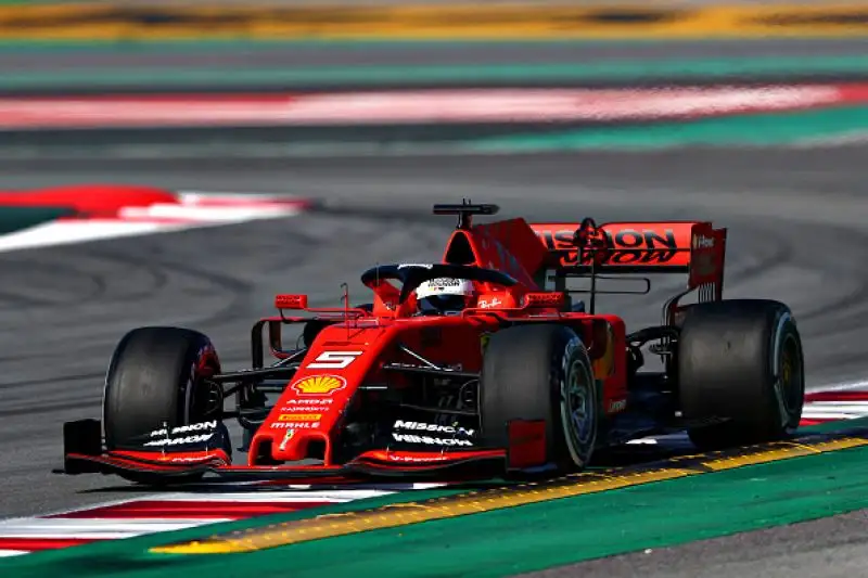Tutte le scuderie in pista a Montmelo' a un mese dall'inizio del Mondiale.