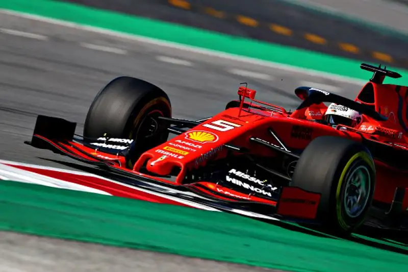 Tutte le scuderie in pista a Montmelo' a un mese dall'inizio del Mondiale.