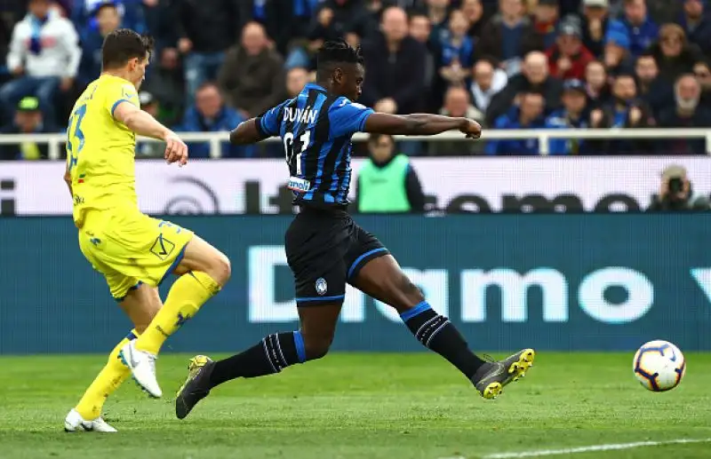 La squadra di Di Carlo spaventa Gomez e compagni con Giaccherini, poi rimedia Ilicic: finisce 1-1.