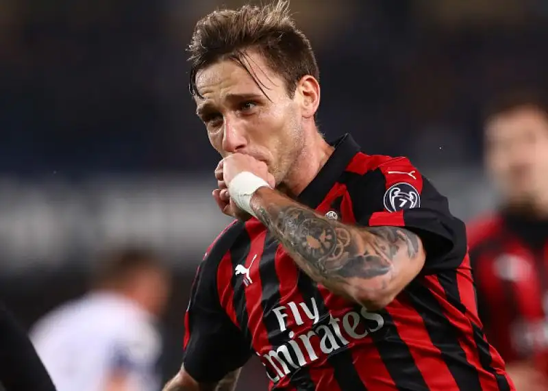 Una punizione capolavoro di Biglia ha portato in vantaggio i rossoneri raggiunti da un colpo di testa di Hetemaj. Nella ripresa stoccata decisiva di Piatek dopo un'azione insistita del Milan.