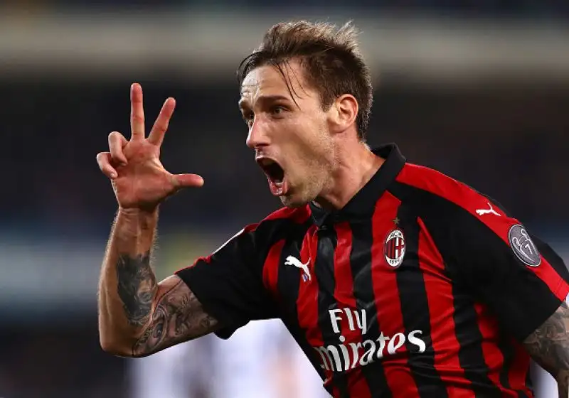 Una punizione capolavoro di Biglia ha portato in vantaggio i rossoneri raggiunti da un colpo di testa di Hetemaj. Nella ripresa stoccata decisiva di Piatek dopo un'azione insistita del Milan.