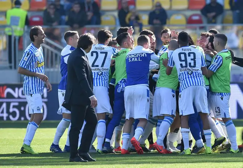 Una rete di Vicari ad inizio gara ha permesso alla squadra di semplici di vincere un fondamentale scontro salvezza.
