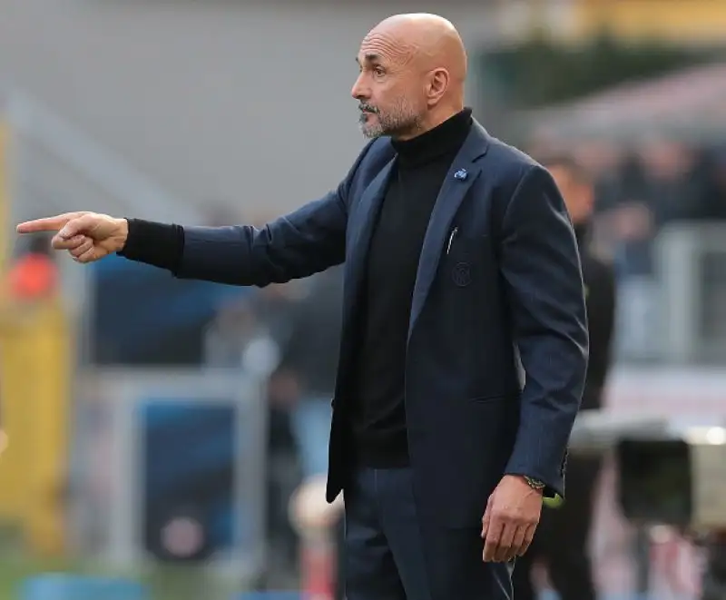 Politano e Gagliaridni regalano la vittoria a Spalletti dopo un primo tempo in cui la Spal era riuscita a contenere gli attacchi dei milanesi.