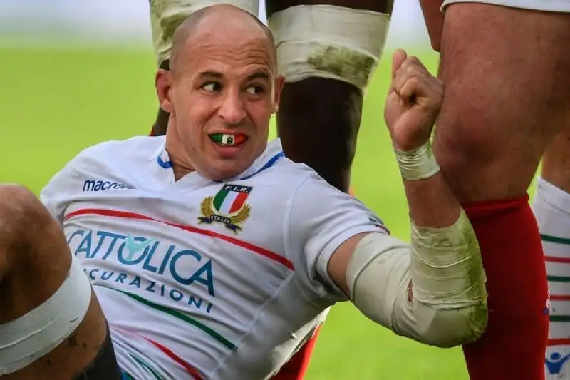Nel quinto e ultimo turno del Guinness 6 Nazioni 2019 la Francia batte l’Italia 25-14 allo stadio Olimpico di Roma. Quinta sconfitta su cinque partite in questa edizione per gli Azzurri.