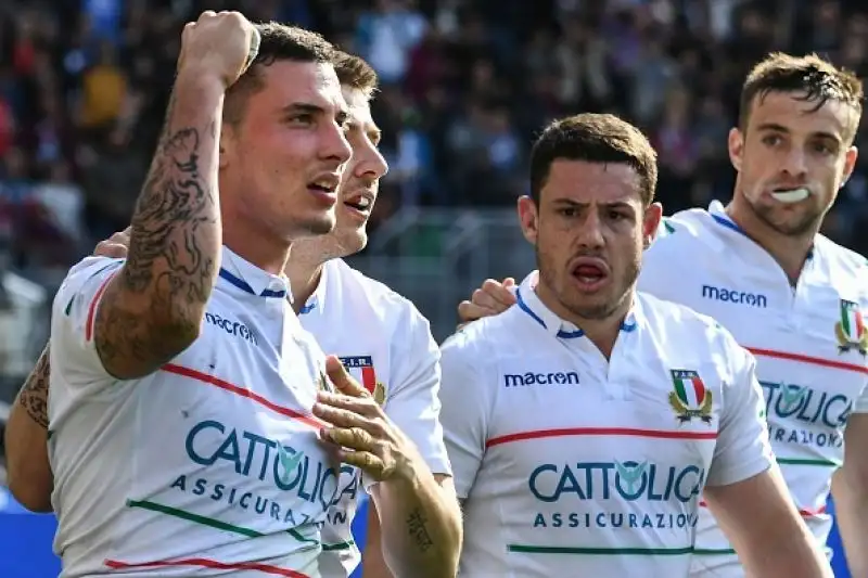 Nel quinto e ultimo turno del Guinness 6 Nazioni 2019 la Francia batte l’Italia 25-14 allo stadio Olimpico di Roma. Quinta sconfitta su cinque partite in questa edizione per gli Azzurri.