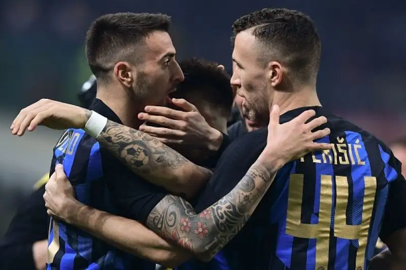 A San Siro finisce 3-2: la squadra di Spalletti si riprende il terzo posto ai danni dei rossoneri.