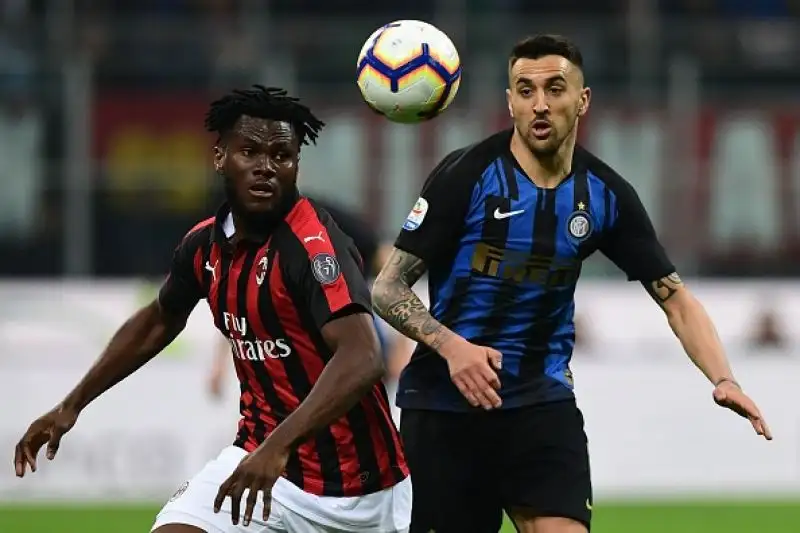 A San Siro finisce 3-2: la squadra di Spalletti si riprende il terzo posto ai danni dei rossoneri.