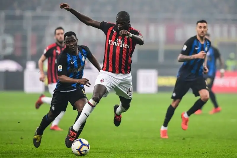 A San Siro finisce 3-2: la squadra di Spalletti si riprende il terzo posto ai danni dei rossoneri.
