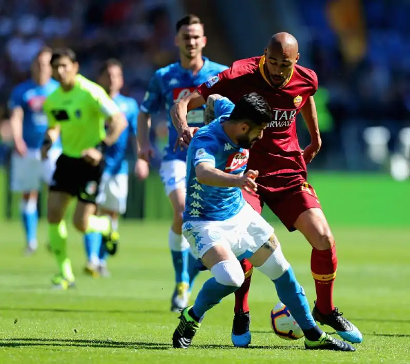 Per gli azzurri in gol Milik, Verdi, Mertens e Younes, di Perotti il gol romanista.