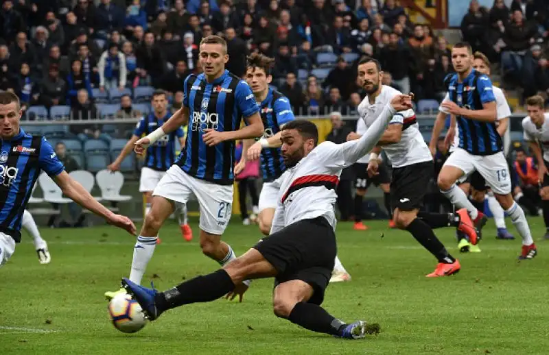 Ospiti in vantaggio con l'ex Zapata, pareggio di Quagliarella e gol vittoria di Gosens.