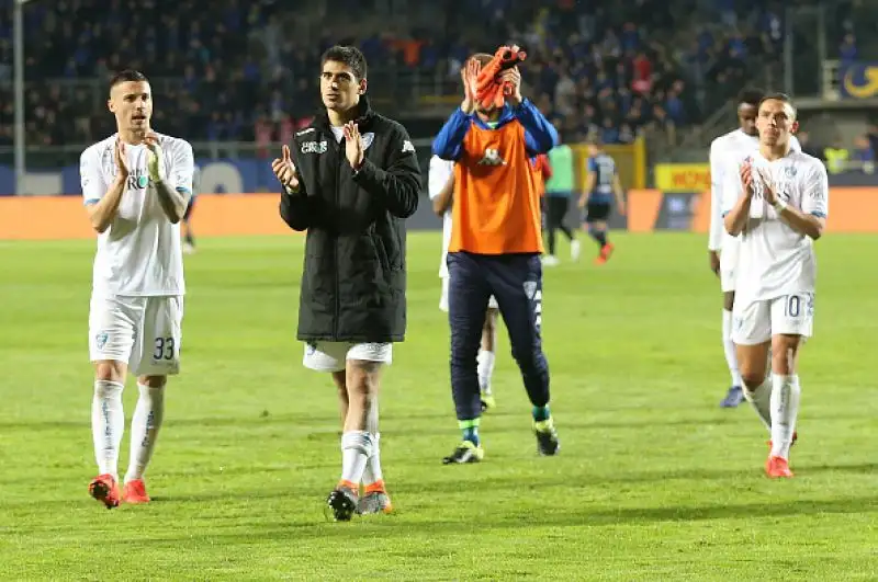 La squadra di Gaseprini è sfortunata e non riesce a perforare la porta di Dragowski, ora il quarto posto del Milan dista due punti.