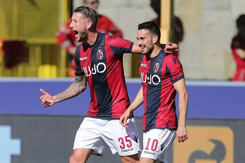 Il Bologna ha battuto per 3-1 l'Empoli nel primo anticipo della 34esima giornata di serie A. Con questi tre punti il Bologna ipoteca la salvezza e inguaia l'Empoli.