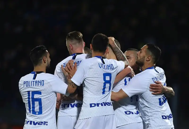 I gol di Nainggolan, Perisic e Vecino valgono i tre punti per i neroazzurri, di Cassata il gol dei padroni di casa.