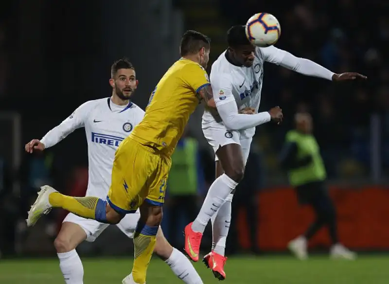 I gol di Nainggolan, Perisic e Vecino valgono i tre punti per i neroazzurri, di Cassata il gol dei padroni di casa.