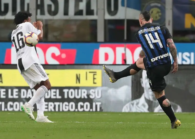 I nerazzurri dominano nel primo tempo, ma vengono raggiunti nella ripresa: a San Siro finisce 1-1.