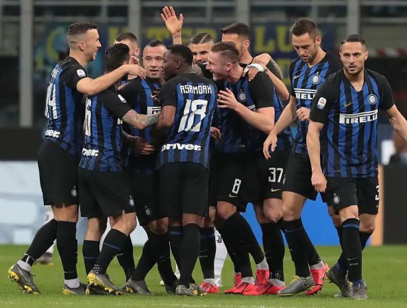 I nerazzurri dominano nel primo tempo, ma vengono raggiunti nella ripresa: a San Siro finisce 1-1.