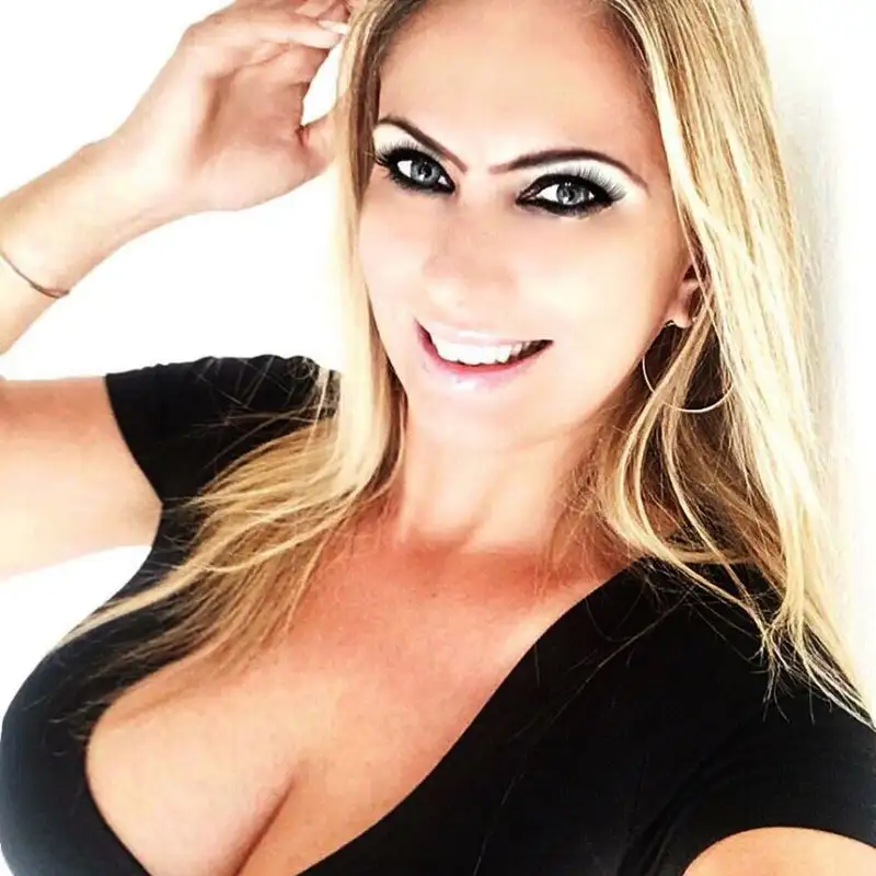 Luciana Linck, opinionista sportiva italo-brasiliana, parla sette lingue e ama Del Piero: "La parola Inter mi dà fastidio".