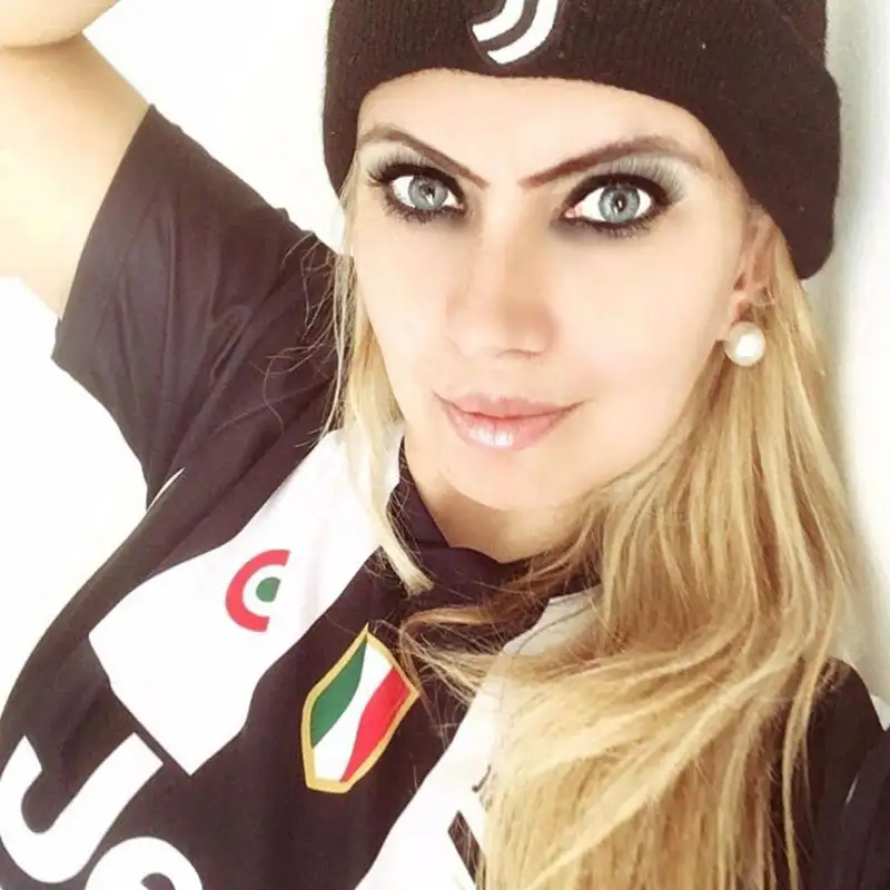 Luciana Linck, opinionista sportiva italo-brasiliana, parla sette lingue e ama Del Piero: "La parola Inter mi dà fastidio".