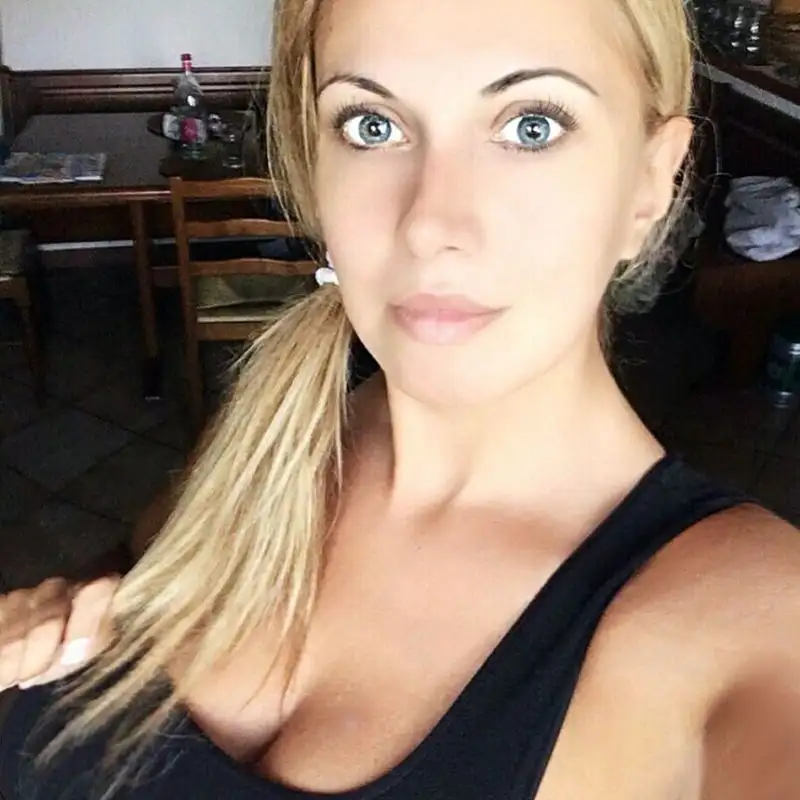Luciana Linck, opinionista sportiva italo-brasiliana, parla sette lingue e ama Del Piero: "La parola Inter mi dà fastidio".