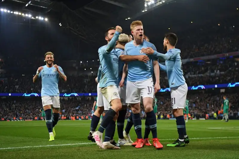 Dopo Real e Atletico Madrid e dopo la Juventus, la squadra di Guardiola deve cedere il passo e lo fa di fronte al Tottenham. La squadra di Pochettino centra la prima semifinale della propria storia. 