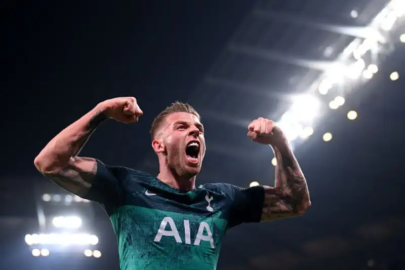 Dopo Real e Atletico Madrid e dopo la Juventus, la squadra di Guardiola deve cedere il passo e lo fa di fronte al Tottenham. La squadra di Pochettino centra la prima semifinale della propria storia. 