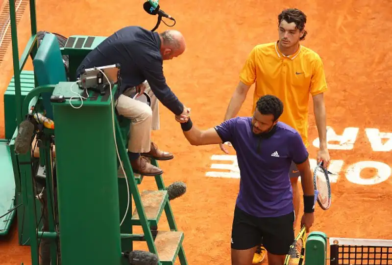 Per il francese ancora problemi fisici: anche a Monte Carlo non ha finito il match.