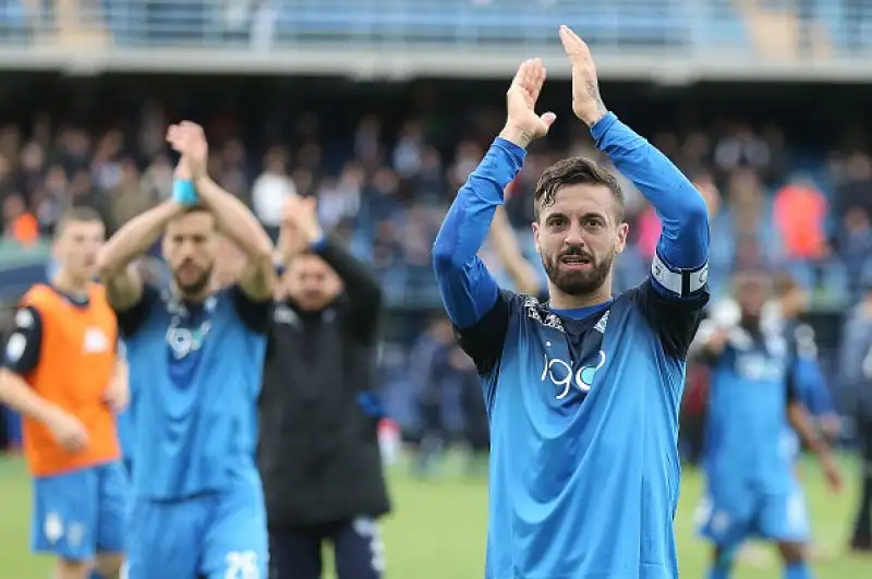 L'Empoli batte la Fiorentina al Castellani nell'anticipo delle 12.30 della 35esima giornata di serie A e torna a sperare nella salvezza.