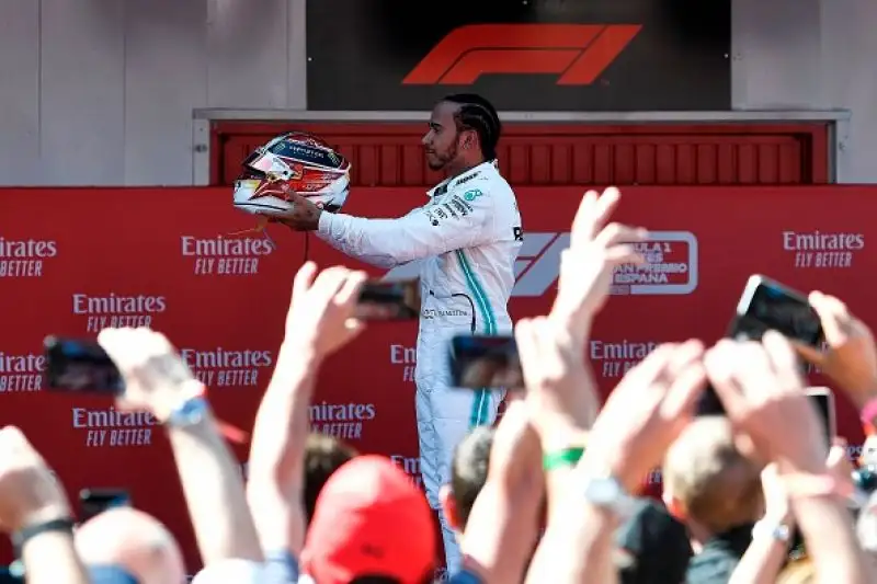 VIttoria per il britannico Lewis Hamilton davanti al compagno di scuderia Bottas e alla Red Bull di Verstappen. Quarte e quinte le Ferrari di Vettel e Leclerc.