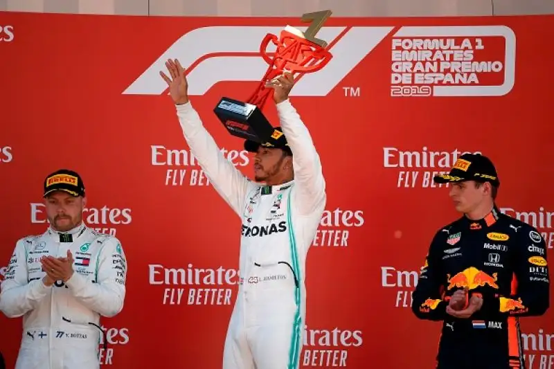 VIttoria per il britannico Lewis Hamilton davanti al compagno di scuderia Bottas e alla Red Bull di Verstappen. Quarte e quinte le Ferrari di Vettel e Leclerc.