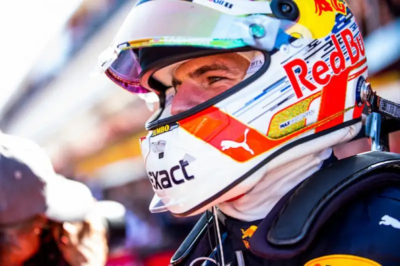 VIttoria per il britannico Lewis Hamilton davanti al compagno di scuderia Bottas e alla Red Bull di Verstappen. Quarte e quinte le Ferrari di Vettel e Leclerc.