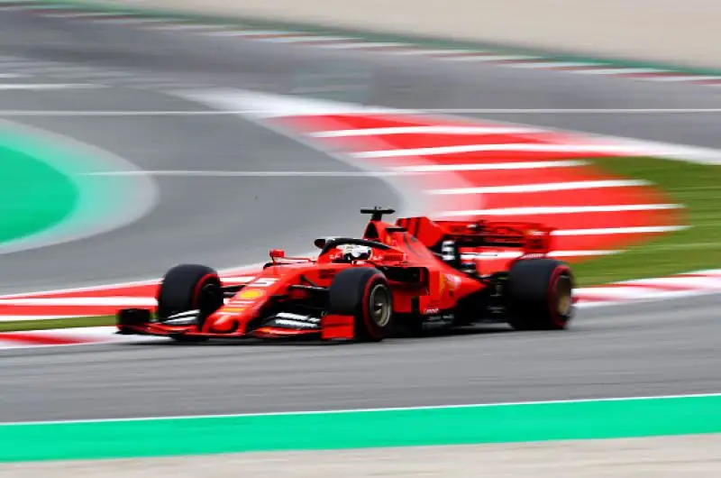 Alle spalle del finlandese il compagno di squadra Hamilton e il ferrarista Vettel.