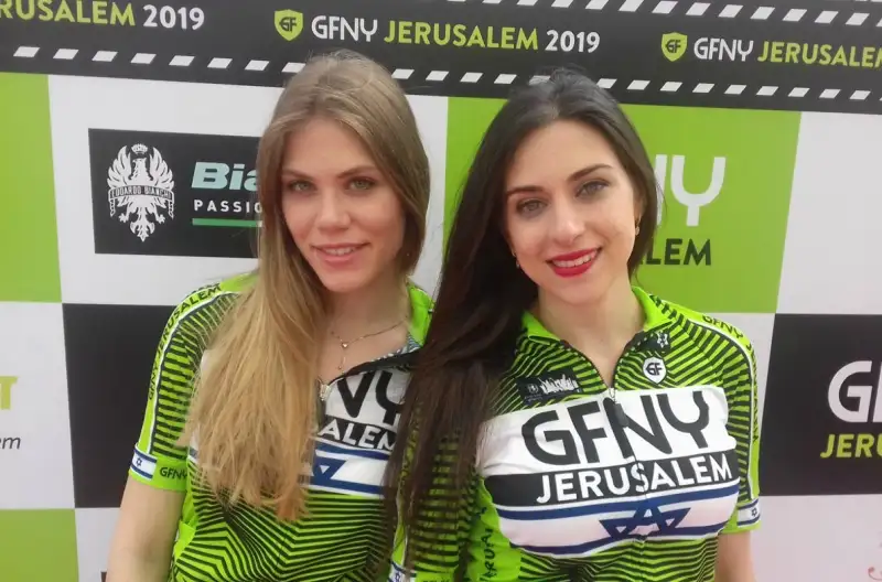 Sulle strade dell'incantevole città israeliana si è tenuta una Gran Fondo: corridori da tutto il mondo.