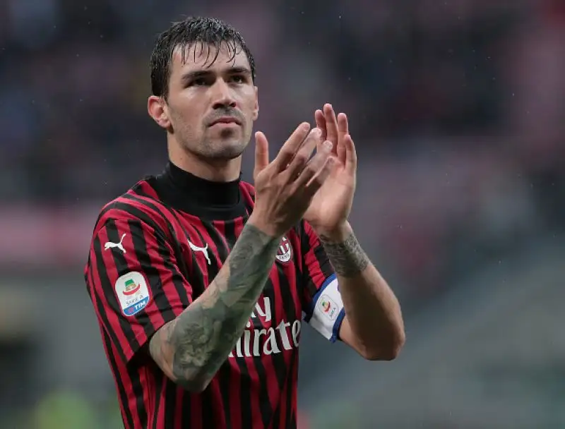 Il Milan rispetta il pronostico nell’ultima partita casalinga della stagione e resta in corsa per un posto nella prossima Champions League fino all’ultima giornata.