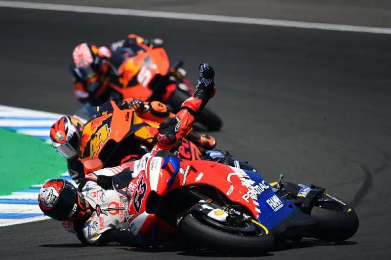 Marc Maquez domina e vince il Gran Premio di Spagna. A Jerez il campione del mondo riscatta la caduta di Austin e si riprende la leadership della classifica generale.