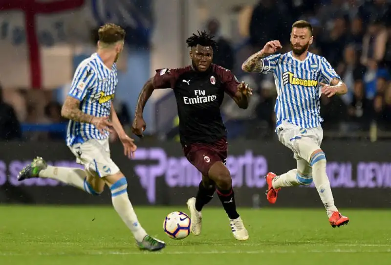 Ai gol di Calhanoglu e Kessie hanno risposto Vicari e Fares, poi ancora l'ivoriano per il gol che vale tre punti.