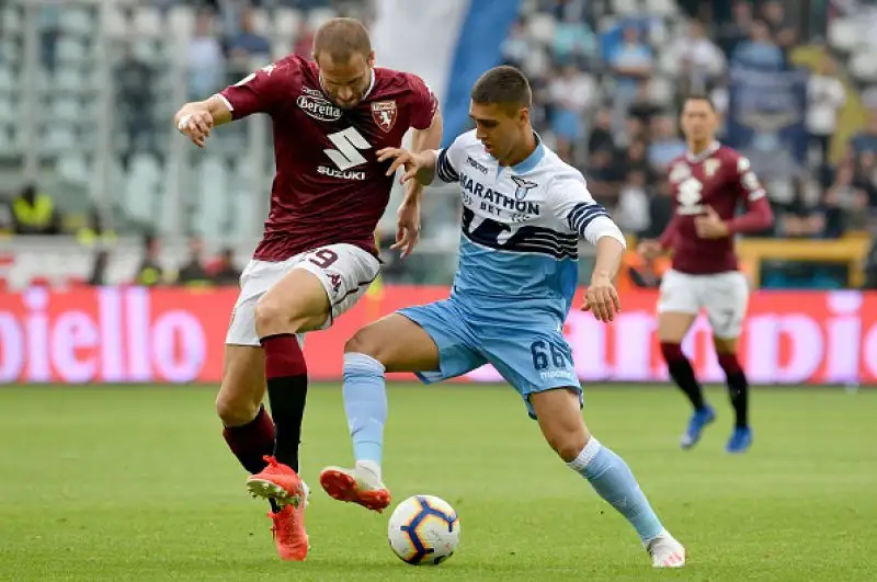 In gol Iago Falque, Lukic e De SIlvestri per il Toro, di immobile il gol laziale. Emozione per l'addio al calcio di Emiliano Moretti.