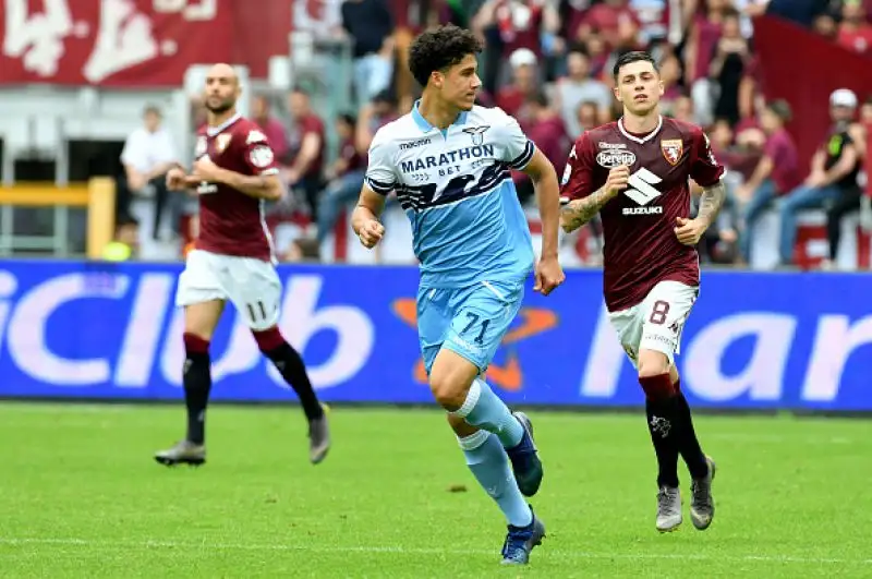 In gol Iago Falque, Lukic e De SIlvestri per il Toro, di immobile il gol laziale. Emozione per l'addio al calcio di Emiliano Moretti.
