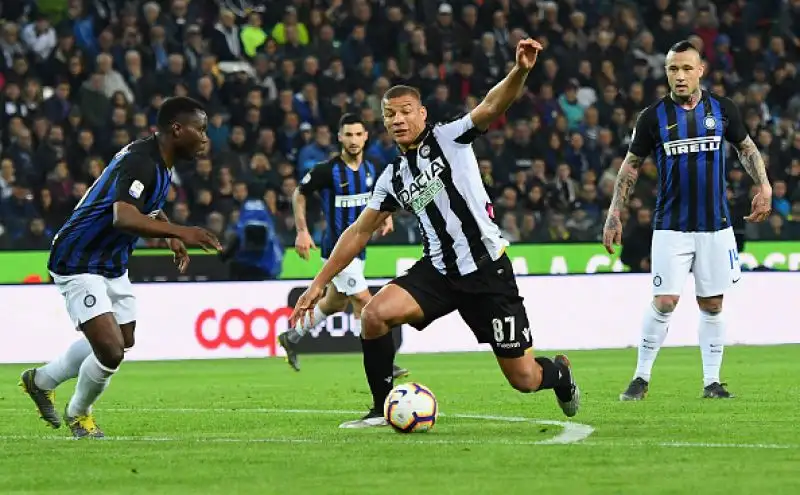 Terzo pareggio consecutivo per l’Inter, che però non riesce a dare sostanza ai punticini strappati a Roma e Juventus dovendosi accontentare dello 0-0 in casa dell’Udinese.
