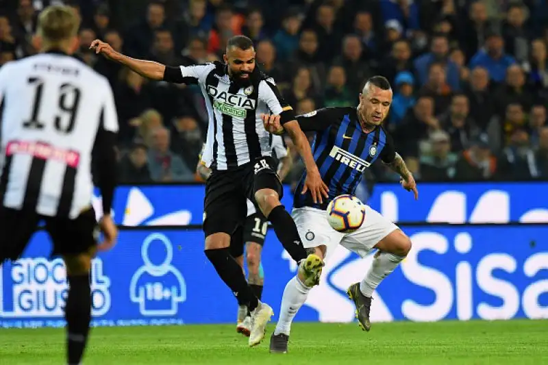Terzo pareggio consecutivo per l’Inter, che però non riesce a dare sostanza ai punticini strappati a Roma e Juventus dovendosi accontentare dello 0-0 in casa dell’Udinese.