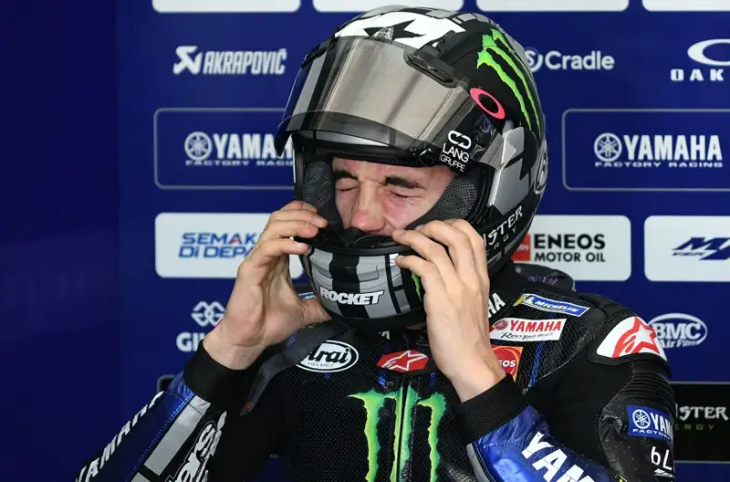 I primi riscontri crnometrici hanno visto nelle prime dieci posizioni anche tre piloti italiani. Petrucci, su Ducati, davanti a Rossi e al suo compagno di squadra Dovizioso.