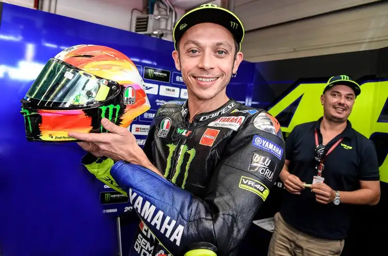 Livree particolari, con omaggio all'Italia, per Valentino Rossi e alcuni piloti connazionali, al Mugello.