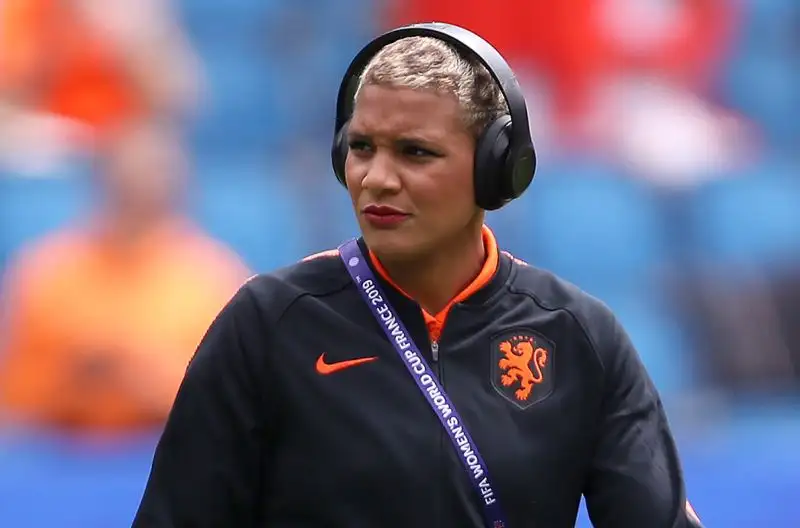 Shanice van de Sanden, olandese, ha sfoggiato l'ennesima eccentrica capigliatura contro la Nuova Zelanda.