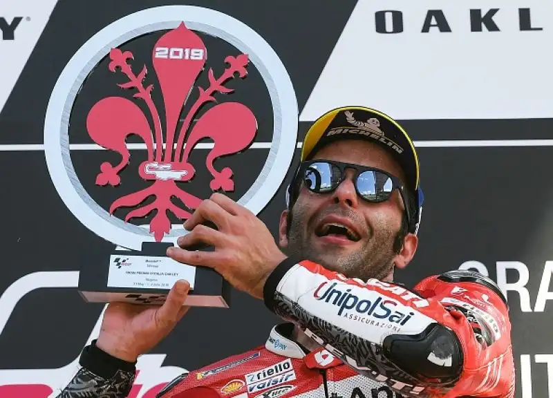 Sul podio con l'italiano e il Campione del mondo anche il compagno di squadra Dovizioso, quarta la Suzuki di Rins.