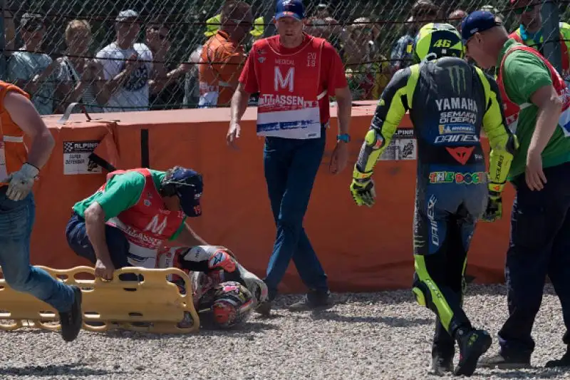 Maverick Viñales ha trionfato ad Assen. Lo spagnolo della Yamaha ha conquistato il primo successo della stagione domando il connazionale Marc Marquez, secondo.
