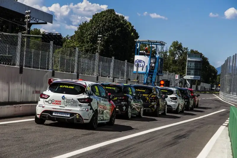 A Monza è stato un weekend all'insegna della velocità con campionati automobilistici di valenza nazionale e internazionale.