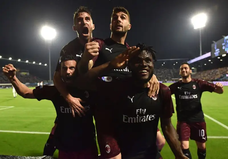 Ai gol di Calhanoglu e Kessie hanno risposto Vicari e Fares, poi ancora l'ivoriano per il gol che vale tre punti.