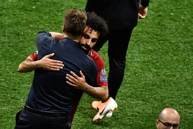 Un gol in apertura su rigore di Salah e uno in chiusura di Origi regalano la sesta Champions ai Reds.